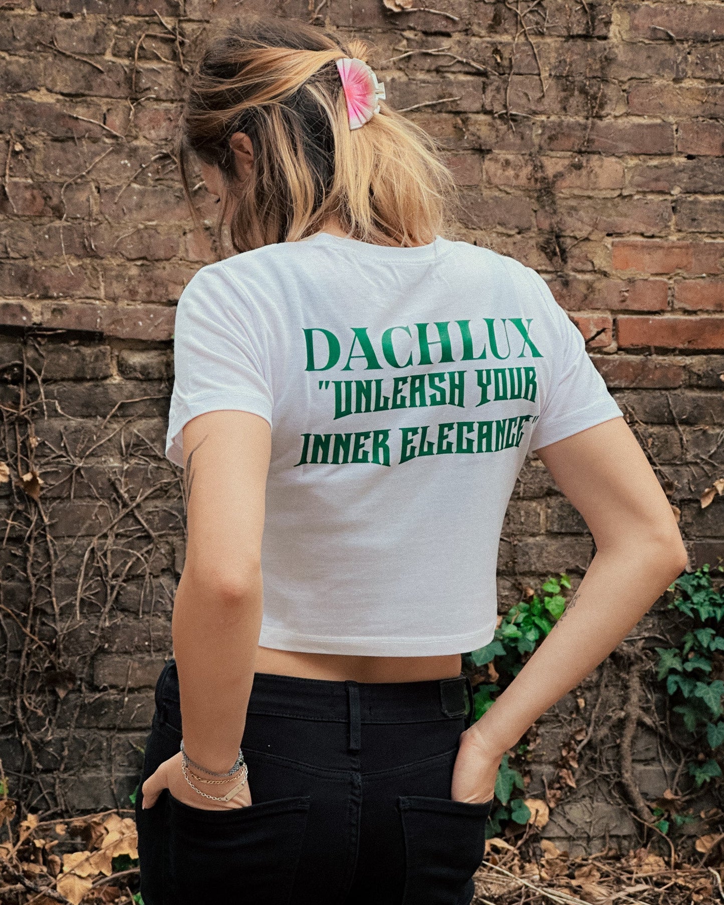 DACHLUX - UNLEASH CROP - DACHLUX